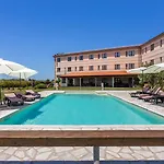 Rodia Hotel 3*