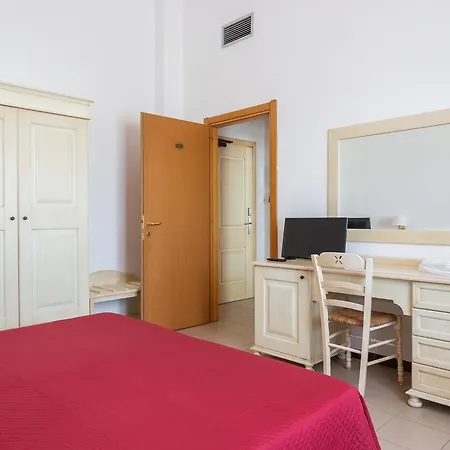 Rodia Hotel 3*