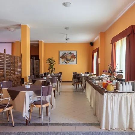Rodia Hotel 3*